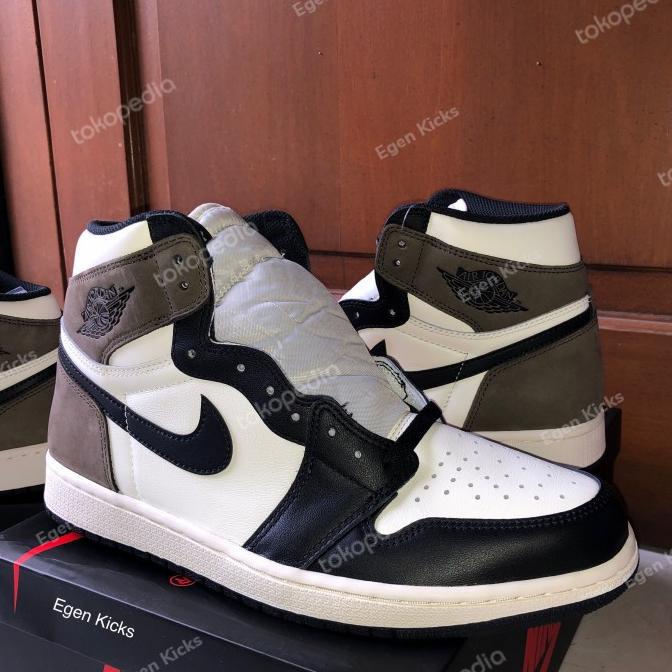 Air Jordan 1 Retro High Dark Mocha Termurah