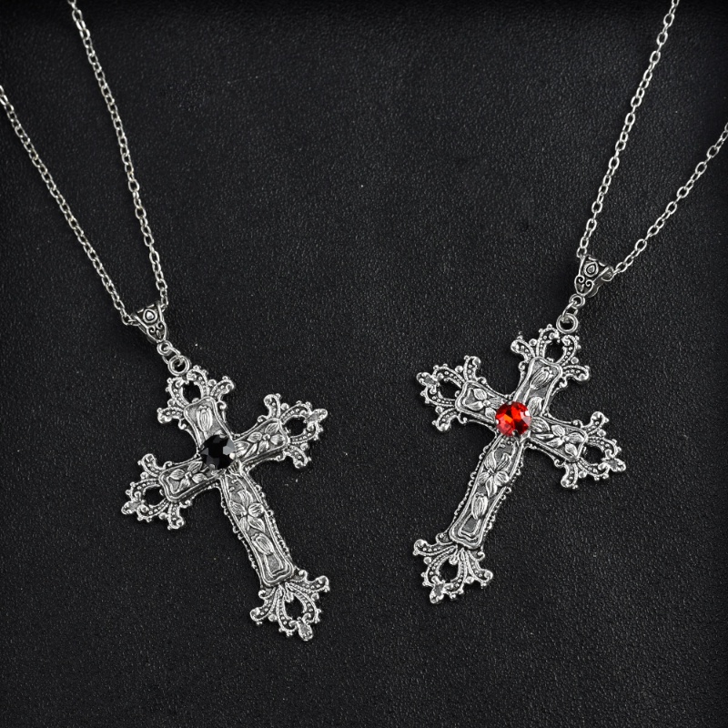 1pc Kalung Rantai Liontin Salib Gothic Retro Hias Berlian Gaya Eropa Amerika Hip Hop Untuk Unisex