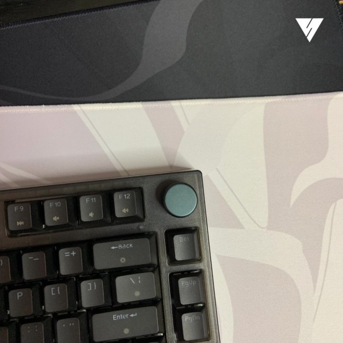 VortexSeries Stroke Wave Deskmat Mousepad