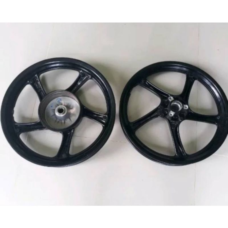 Velg Mio M3 125 sepasang velg Mio M3 125 original copotan