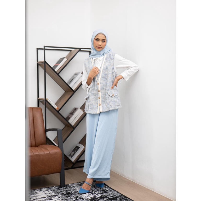 CASSIE VEST - AYU DYAH ANDARI