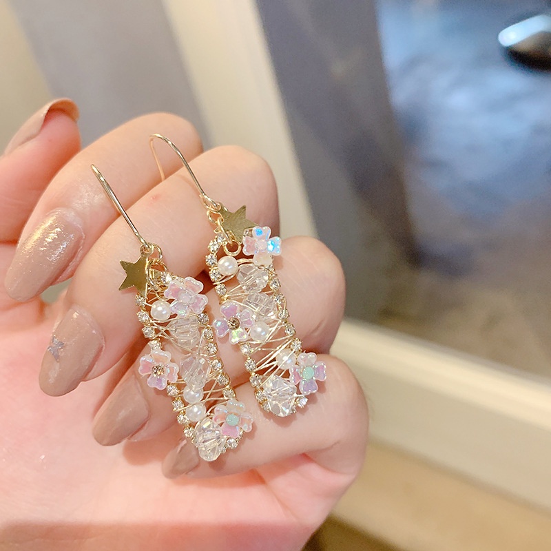 Anting Tusuk Gantung Hias Kristal Gaya Simple / Mewah Handmade Untuk Wanita