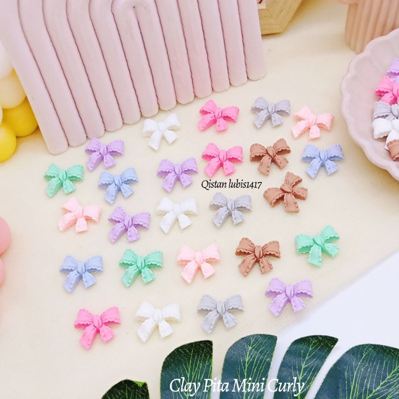 Clay Pita Mini Curly