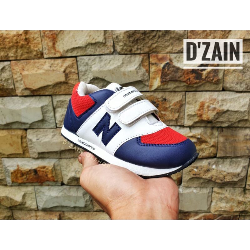 sepatu anak sneaker /sepatu anak running