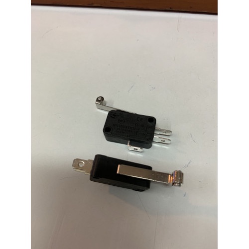 Micro / Limit Switch Plus Plat Panjang Plus Roda - Banyak Digunakan Untuk Saklar Lampu Otomatis