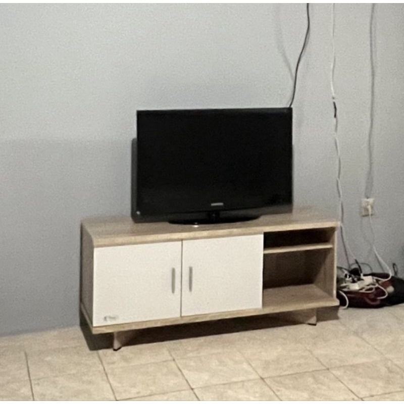 rak tv buffer tv stand tv meja tv BF 033 minimalis