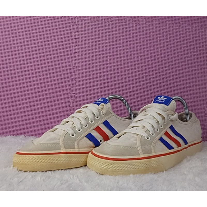 Sepatu second adidas nizza