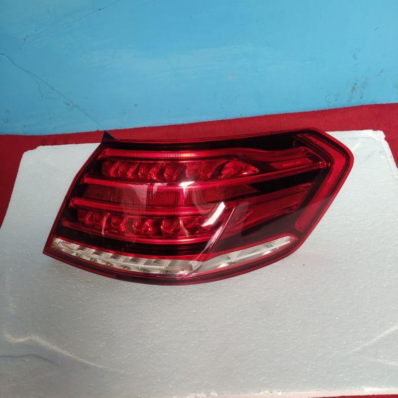 Stoplamp Lampu Belakang Mercedes Benz Mercy w212 E class