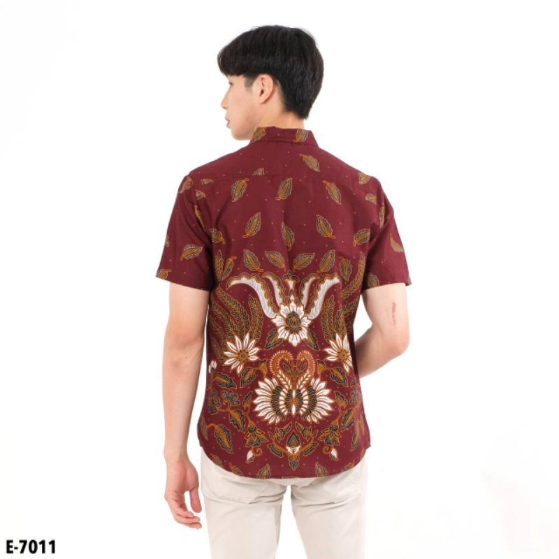 KEMEJA BATIK SLIM FIT LENGAN PENDEK