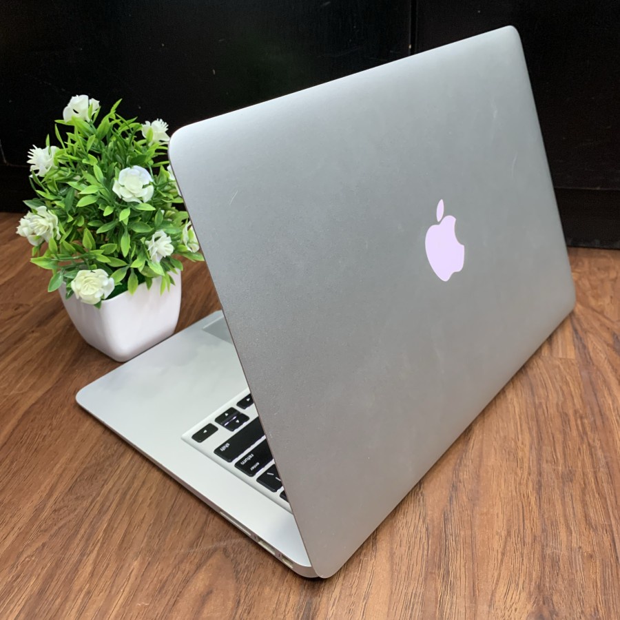 Jual Macbook Air 13-inch 2015 Second