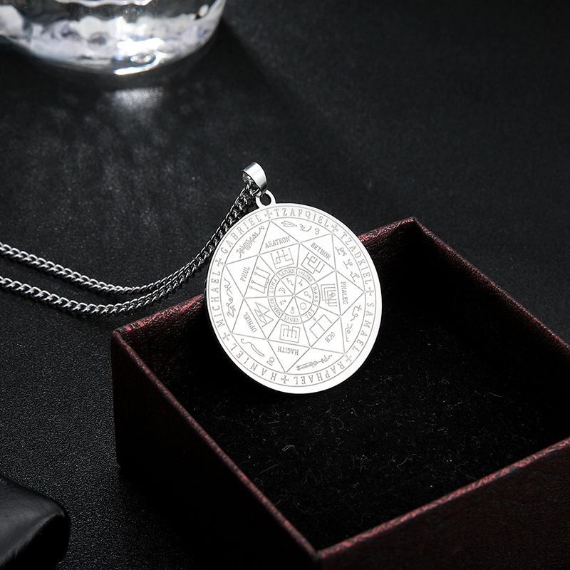 Kalung Rantai Dengan Liontin Bentuk Bulat Motif Tulisan Quotes Bahan stainless steel