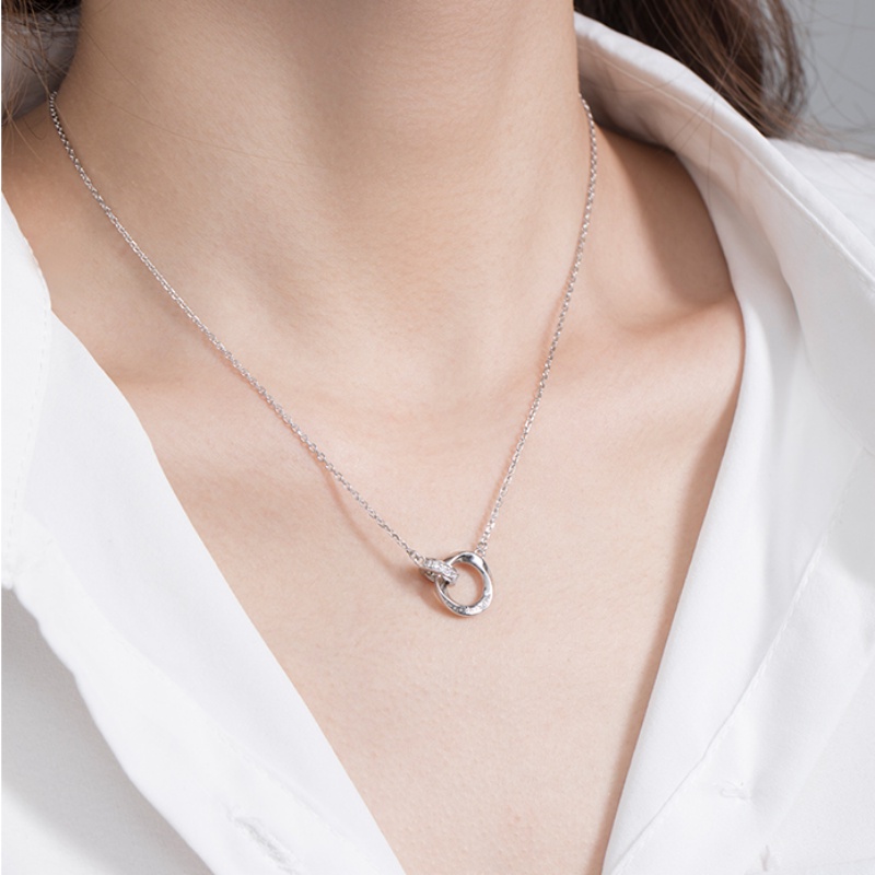 Papaozhu Elegan Cinta Tak Berujung Menghubungkan Cincin Liontin Kalung Untuk Pasangan Pecinta Glossy Zirkon Perak Mobius Cincin Klavikula Rantai Kalung Perhiasan Hadiah Valentine Untuk Pacar