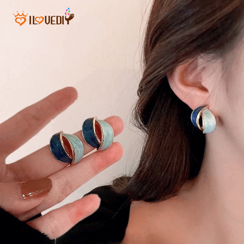 1 Pasang Anting Stud Geometris Warna Biru Putih Gaya Vintage Untuk Wanita