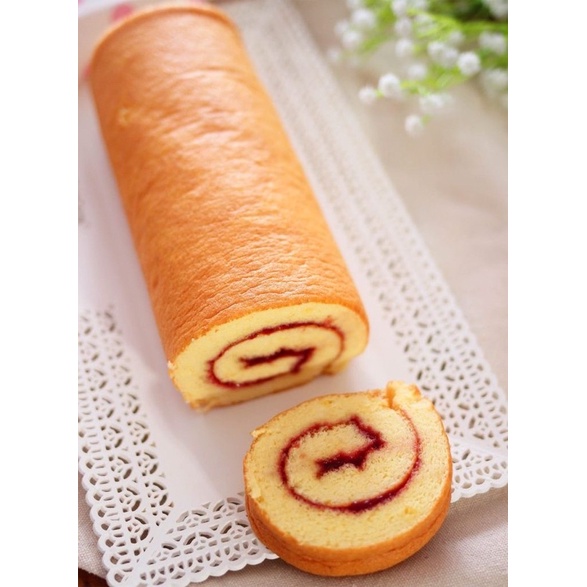 

Bolu Gulung | Roll Cake isi selai strawberry | roti gulung