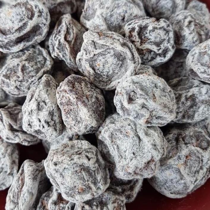 

B0D☆ PLUM / KIAMBOI PUTIH ASIN ASEM/ WHITE PRUNES 250gr Terlaku
