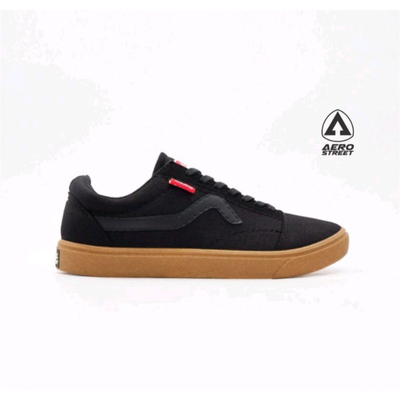 Aerostreet Massive Hitam Hitam Gum - Sepatu  Sneakers Casual Pria Wanita