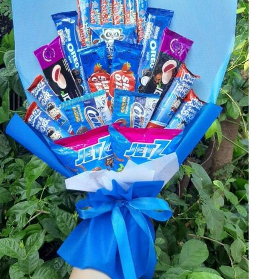 

Terlaris (S) Buket BIRU CANTIK MENAWAN BIRU ELEGAN /paket/bingkisan Snack Ulang Tahun/Ultah/ Wisuda/Kado/Hadiah 