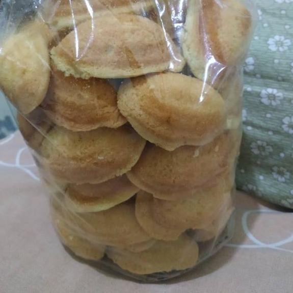 

Terbatas--BOLU KERING PANGGANG ISI 50 PCS TANPA TOPLES