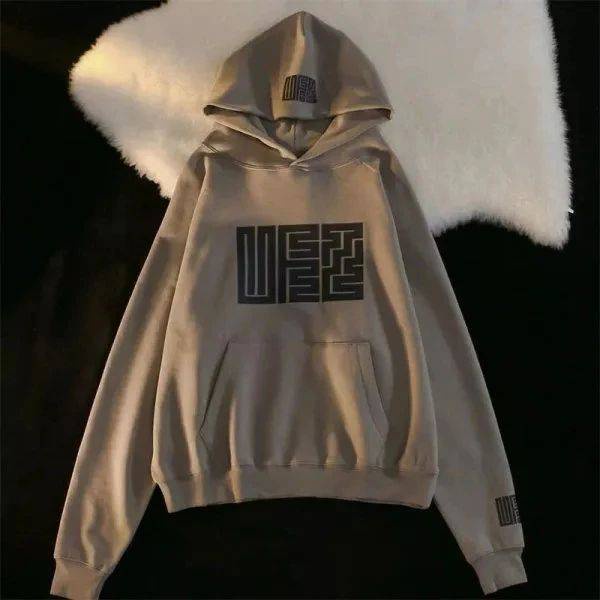 FEMALE Hoodie Sweater Oversize Pria Wanita Outerwear Jacket Korean Look Style Kekinian OOTD Casual Fashion Terkini