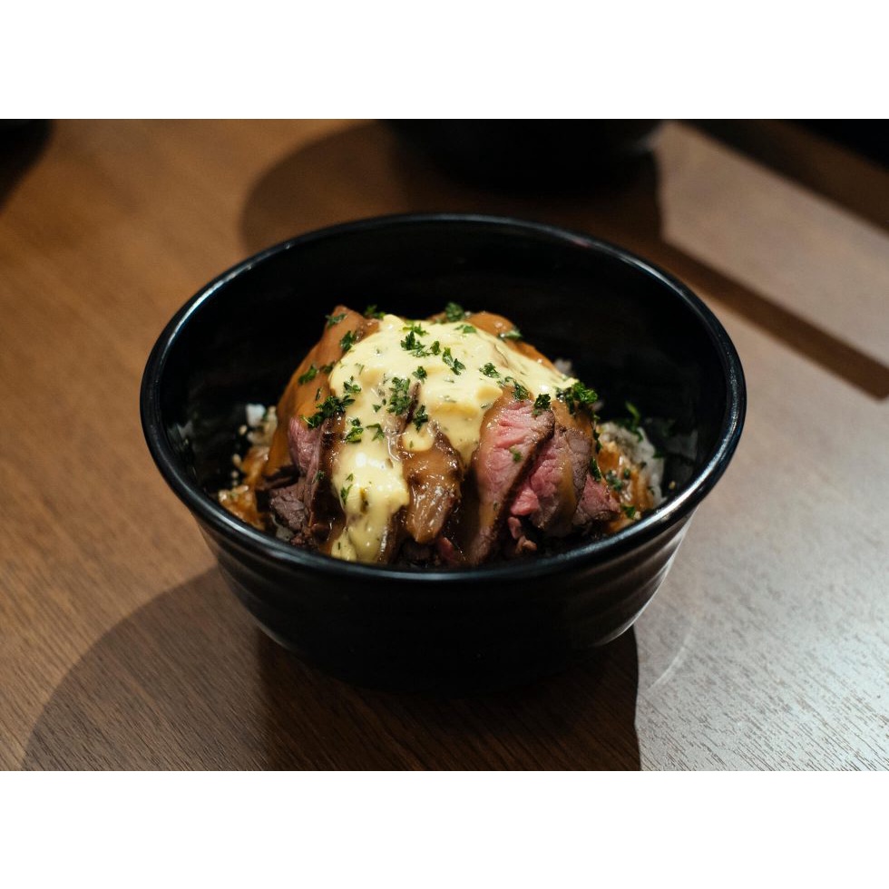 

THE BANSAN TRIPLE SAUCE ROAST BEEF