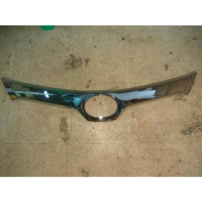 [BAYAR DIRUMAH] Cover Grill / Hood Moulding / List Kap Mesin Calya Sigra Chrome / Perlengkapan Varia