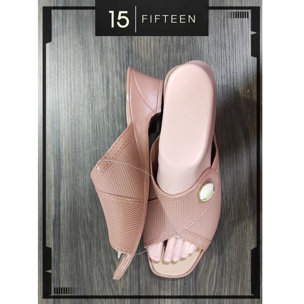 15 SHOP --- Collin ---Sandal Wanita Slip On Sandal Peep Toe Tinggi 4 cm - J1539