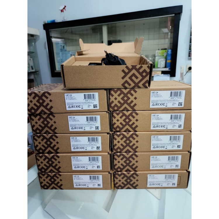 Dus Mikrotik RB941 Masih Mulus plus Adaptor Mikrotik Rb941