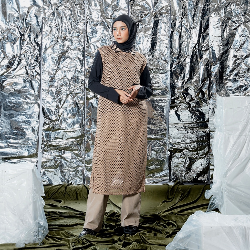 AGNI LEIA DRESS NUDE - Dress Wanita