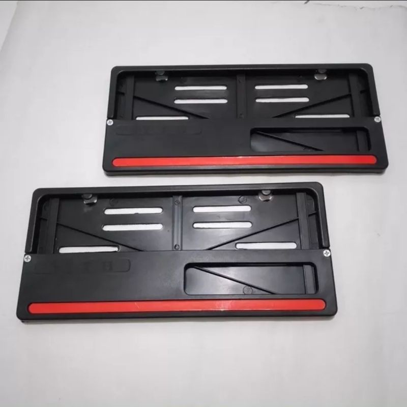 Tatakan Dudukan Cover Plat Nomor Sepeda Motor Universal- Bingkai Warna Hitam List Merah Model Terbaru ( 1SET DEPAN BELAKANG )