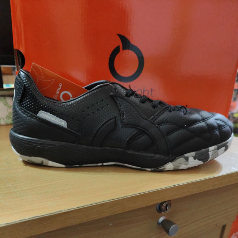 Ortuseight Sepatu Futsal Jogosala Revolt