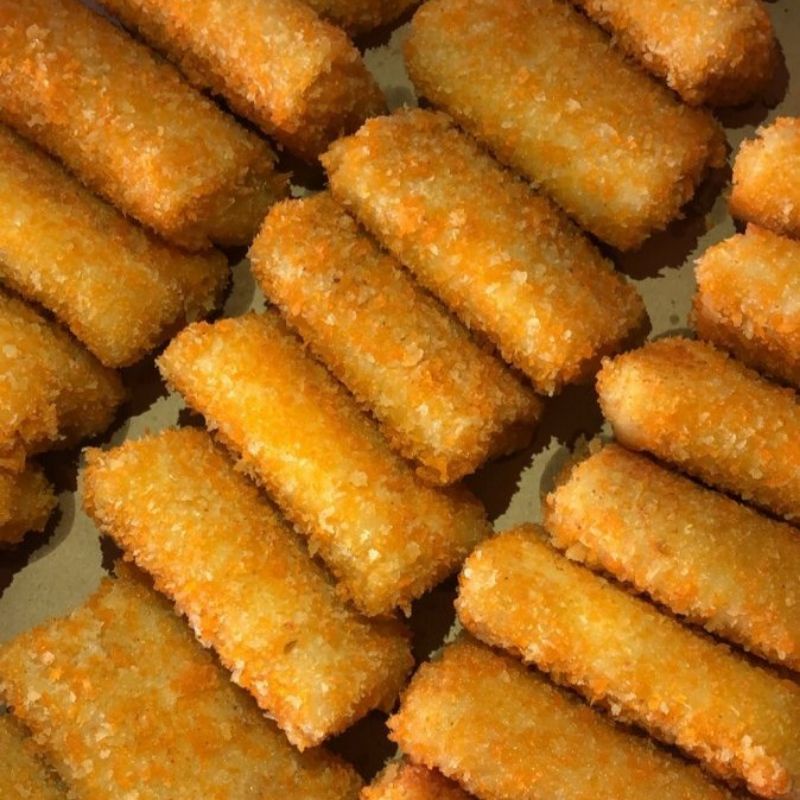 

Risoles Mayo (Isi Smoked Beef, Keju, Telor, Mayonaise) Risol Mayo