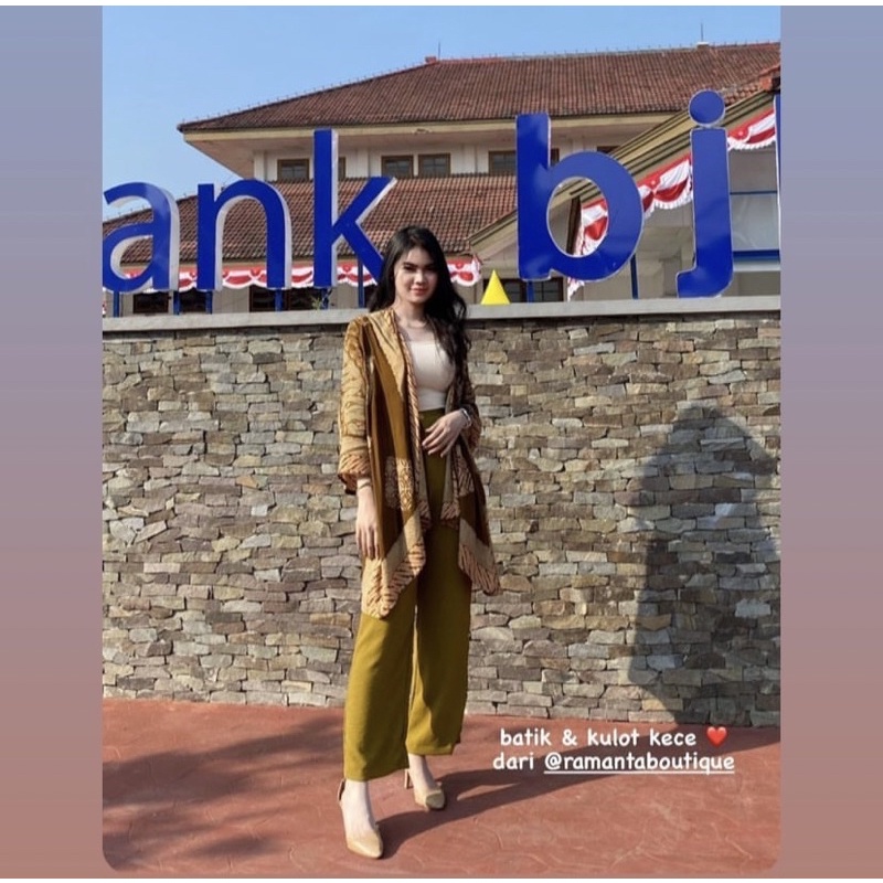 Outer batik paris
