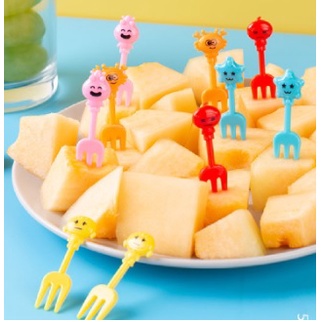 Garpu Tusuk Tusukan Buah Bento Makanan Cake Dessert Fruit Fork Animal Shape Alien Monster Star Crab 