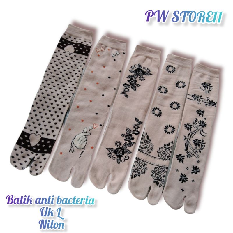 1 Lusin [12 Pasang] Kaos Kaki Jari / Jempol Wanita Muslimah Motif Batik / Henna Nilon Computer [J. BATIK NILON AB/COM]