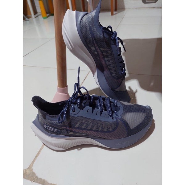 Sepatu nike zoom wanita (uk 36)