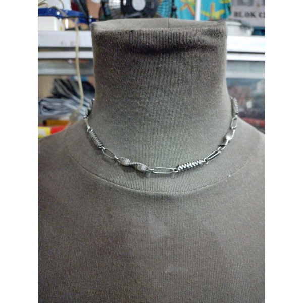 kalung cowok sangar anti karat