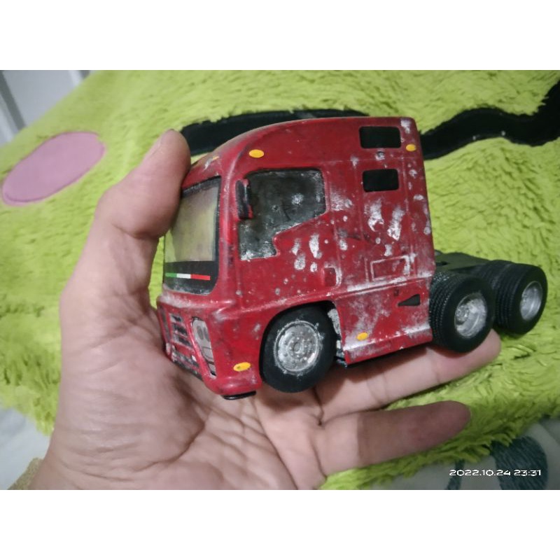 diecast burago junk truck kontainer ferrari 1:43