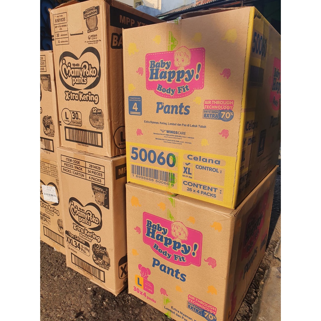 

Kardus Bekas Super Jumbo kondisi 95% mulus Cocok Untuk Pindahan Packing Baju wajib pakai plastik