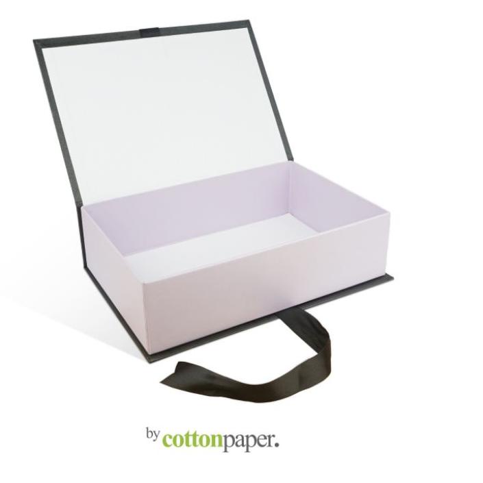 

Terlaris - Box Kado Polos / Box Ulang Tahun / Box Kado Lucu / Box 2 Tone Size Large ✔