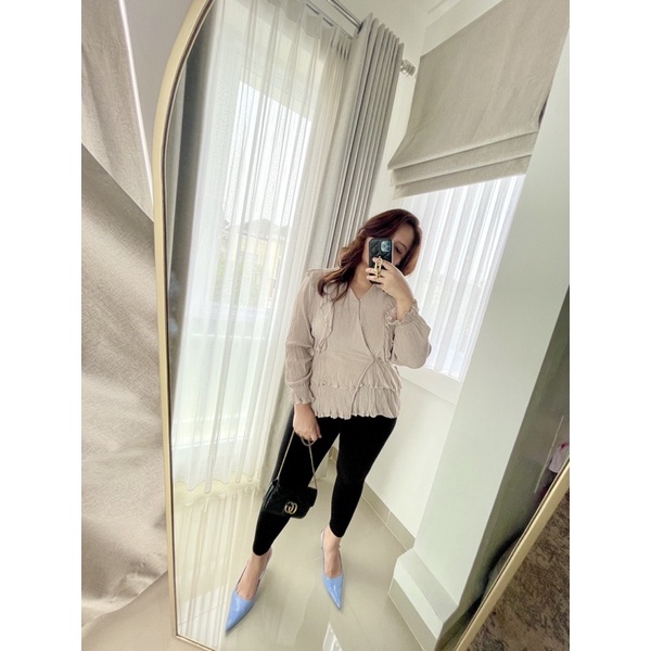 Claire Top Cream | Atasan Blouse Rayon Crinkle