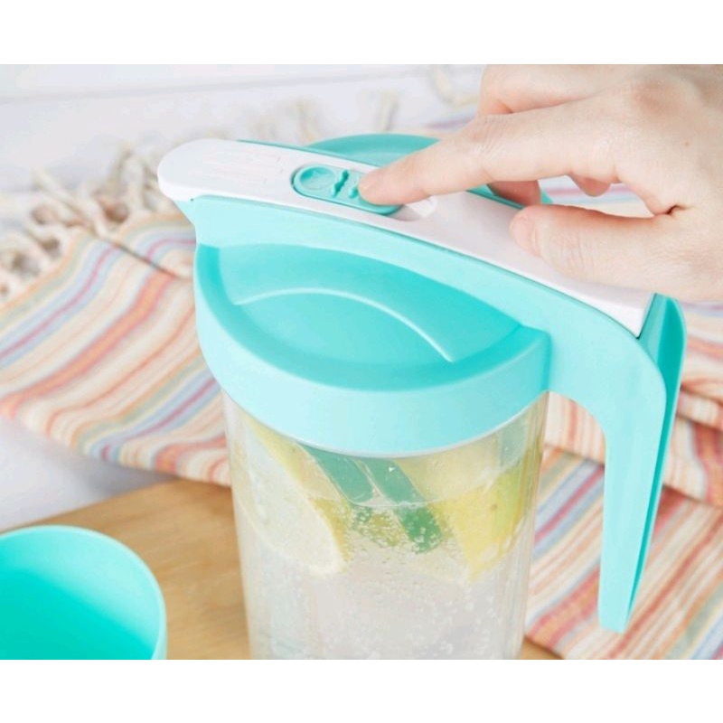 BLESSHOP Set Teko Plastik Dan Gelas 5in1 1600ml Jug Pitcher