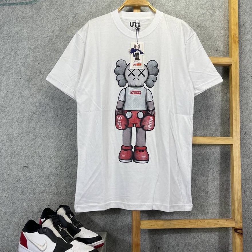 KAOS TSHIRT UNIQLO X KAWS PINK LENGAN PENDEK MIRROR FULLTAG