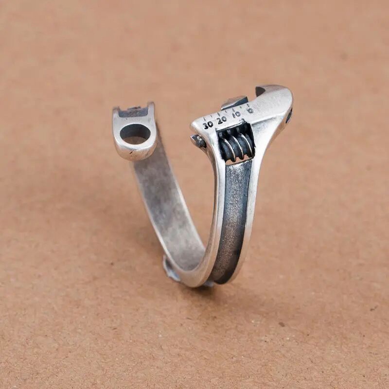 Cincin Model Terbuka Bahan Alloy Desain Tengkorak Gaya Hip Hop Untuk Pria