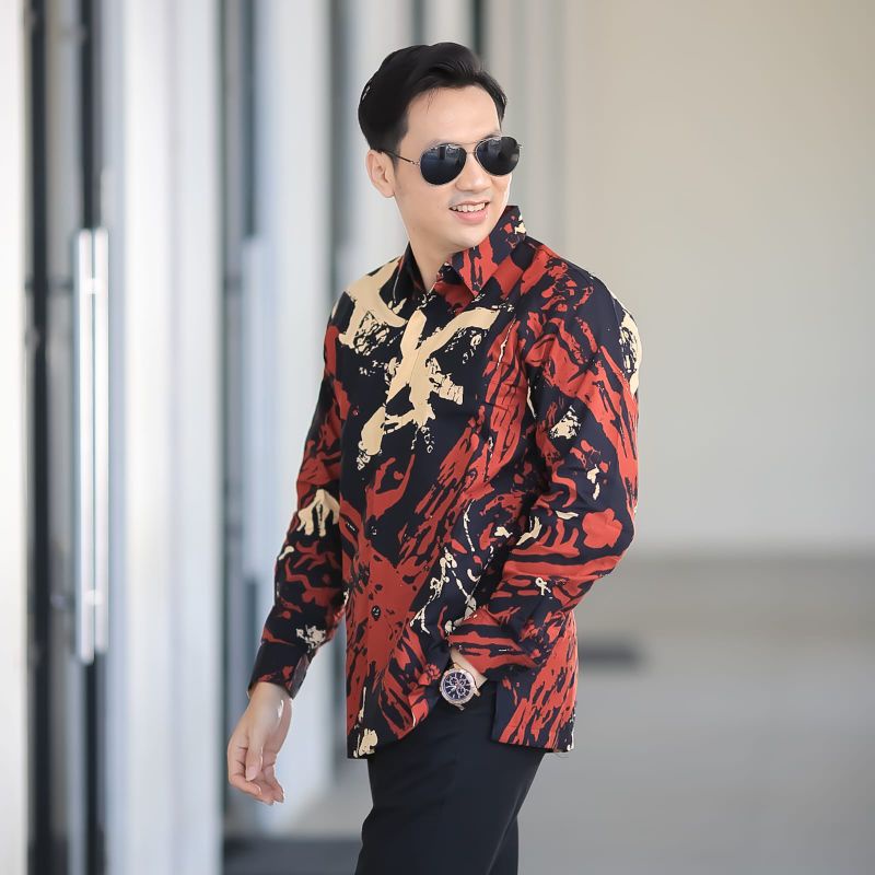 BATIK BOLO DEWO Motif Satrio Wibowo Hem Atasan Kemeja Baju Batik Pria lengan panjang