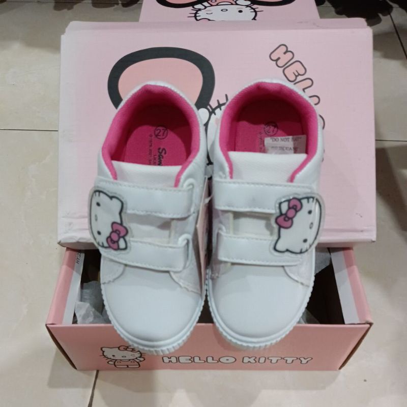 Sepatu Hello Kitty Sanrio HEY005330WHT