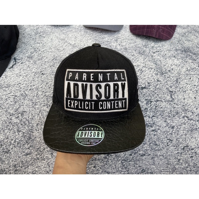 Topi Parental Advisory