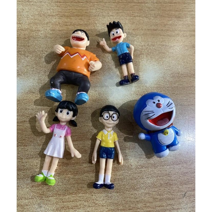 Topper Doraemon set 5 pc / cake topper dekorasi mainan