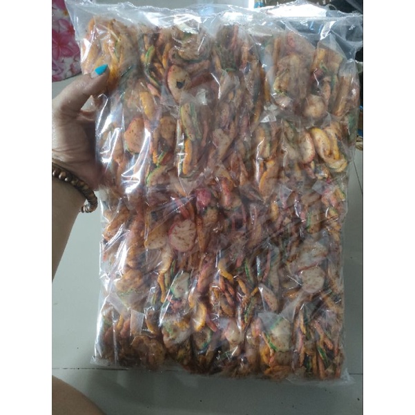 

krupuk seblak isi 50 bungkus