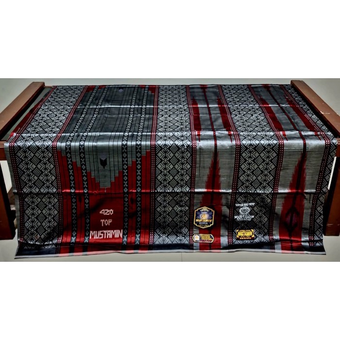 Promo Spesial - Sarung Tenun Sutra Mustamin 420 Full Sutra Spesial Motif Sge 03