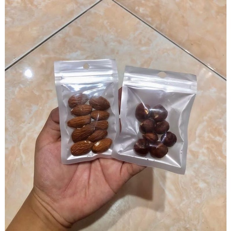 

kacang almond dan kacang Hazelnut